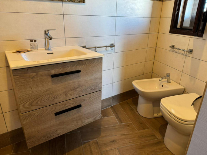 Bathroom, Madomare Case al Mare, Agrigento
