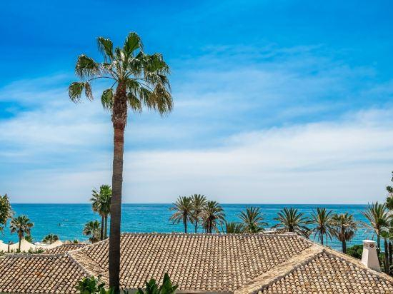 5, All About Puente Romano Penthouse Suite, Málaga