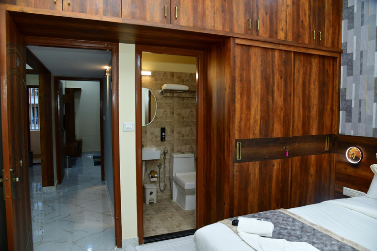 Bedroom 2, Deluxe AC Room in 4BHK Corporate service Aparment Manyata Tech Park, Bangalore