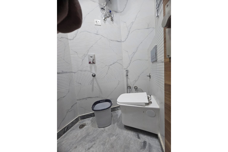Bathroom 3, Hotel La Rio, Delhi