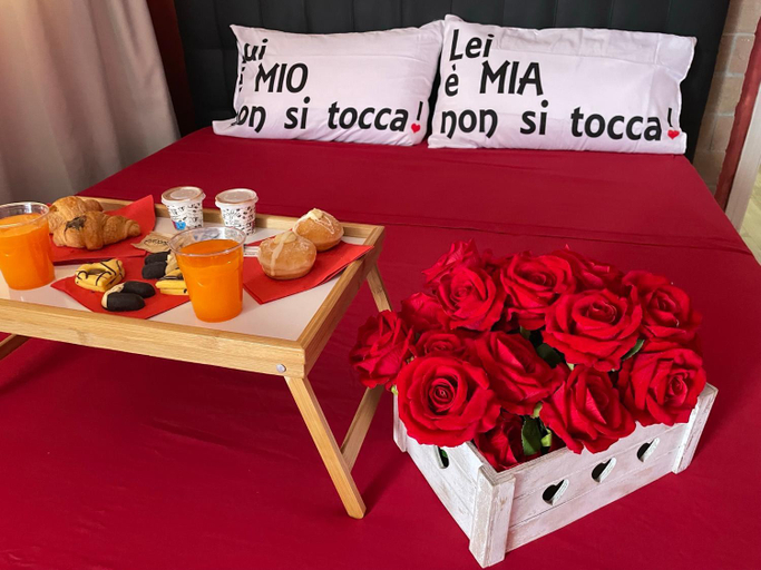 Food & Drinks 5, Atena B&B APARTMENTS Platino, Pescara