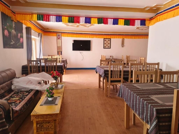 Dining 3, Rabgais Nubra Retreat, Leh