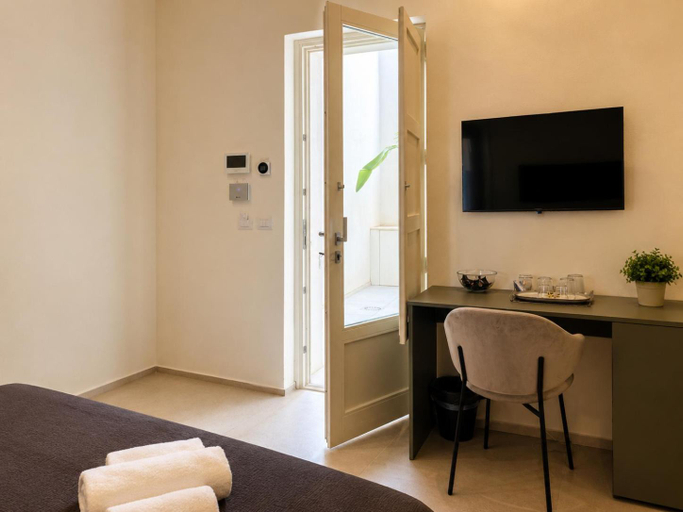 Bedroom, Vigliena rooms by Dimore in Sicily, Syracuse