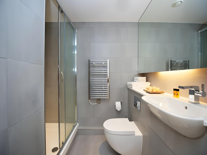 Bathroom 4, Staycity Aparthotels London Deptford Bridge, London