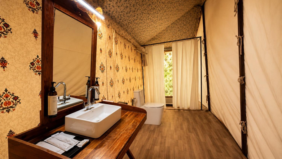 Bathroom 3, Roop Garh Palace, Jaipur