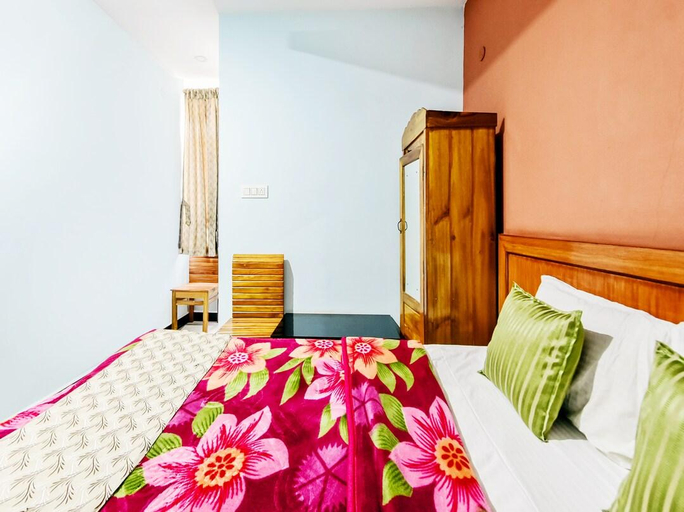 Bedroom 2, Raasi Nihas Paradise, The Nilgiris