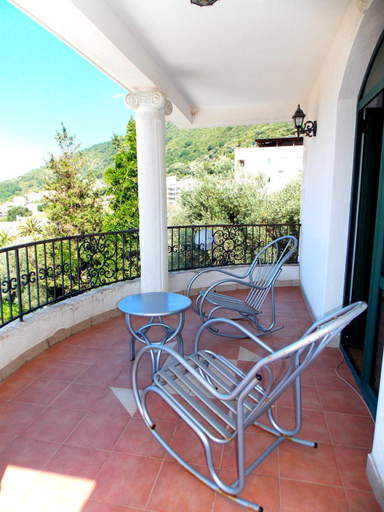 Others 2, Villa Petrovac Guesthouse Rooms