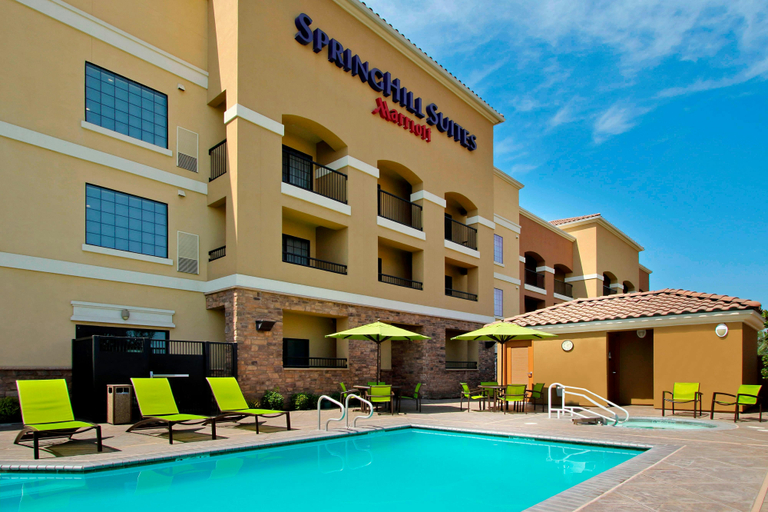 Sport & Beauty, SpringHill Suites by Marriott Madera, Madera