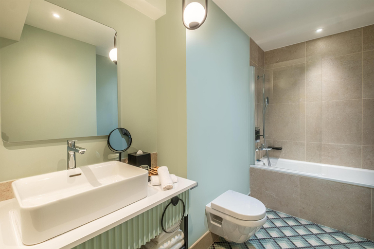 Bathroom 4, Hyatt Centric Reims, Marne