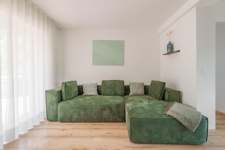 Others 5, Mountain View Suites, Bolzano