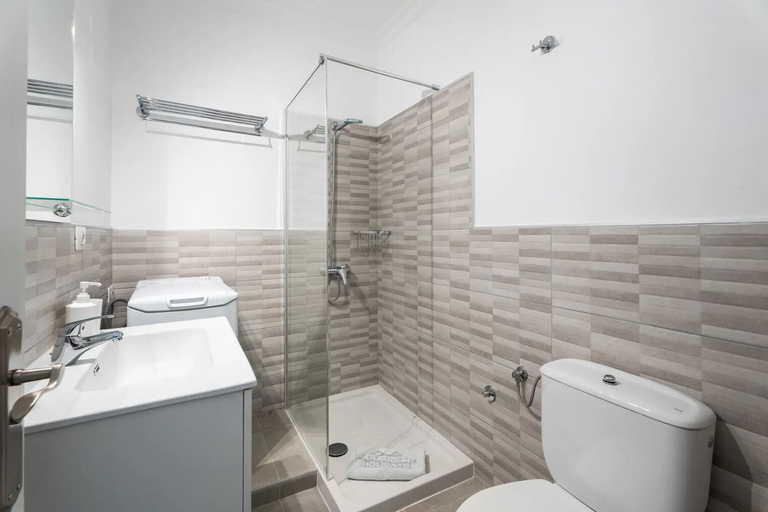 Bathroom 2, Charming 1-bedroom Apartment With Ocean View in Arona, Santa Cruz de Tenerife