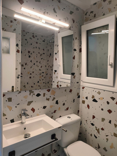 Bathroom 5, Hotel Paros, South Aegean
