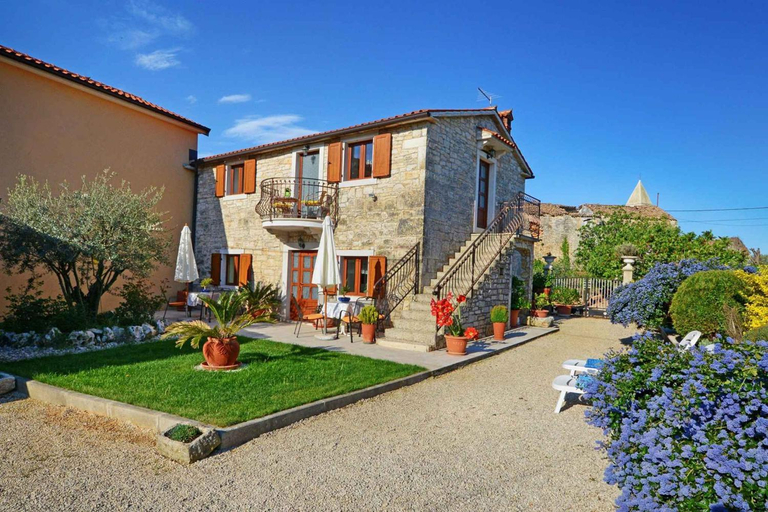 Exterior view 2, Apartment in Baderna - Istrien 44223, Poreč