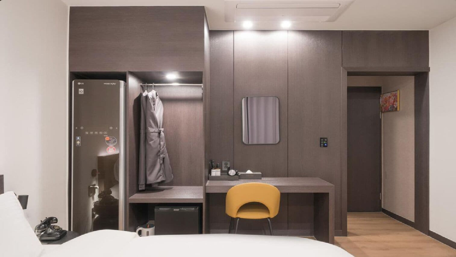 Room 4, Hotel Lantana, Changwon