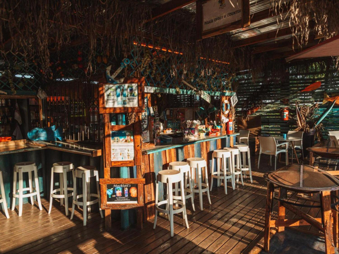 Food & Drinks 2, Beach Island Graskop, Ehlanzeni