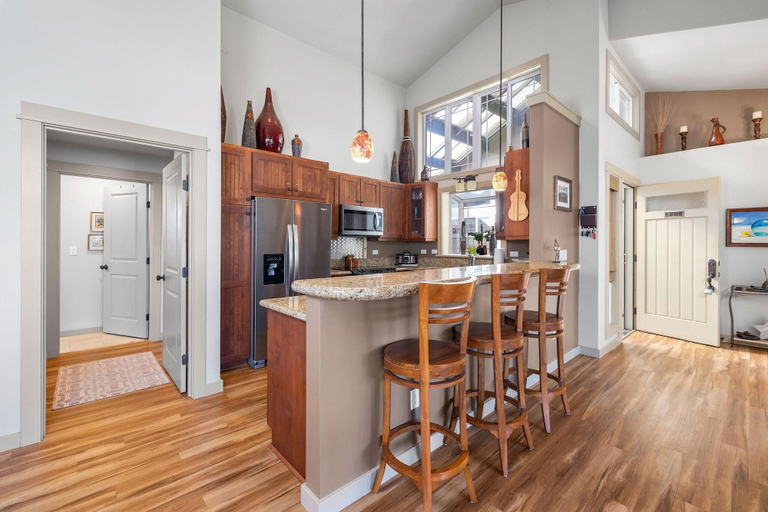 Private kitchen 2, Alii Park Place #n202 Top Floor Unit With AC!, Hawaii