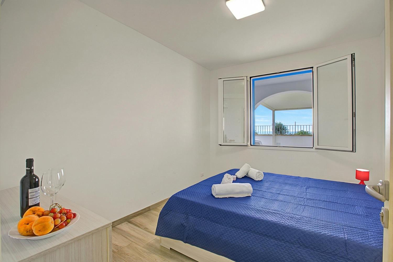 Bedroom 2, La Primula Apartments, Lecce
