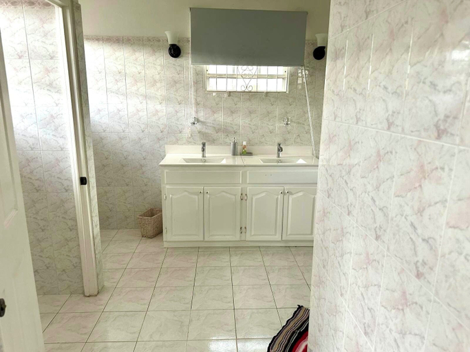 Bathroom 2, Tropical Retreat - by Zenbreak