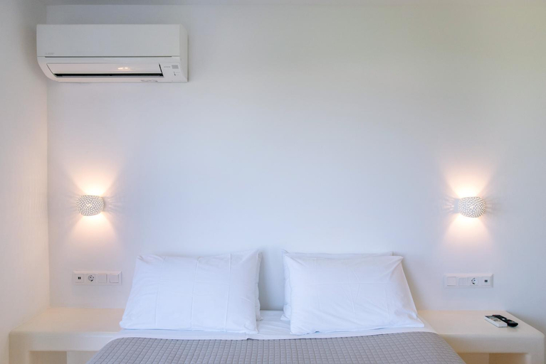 Others 5, Crystal Dream Paros, South Aegean