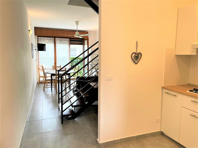 Interior 2, Bibione Modern Flat With Outdoor Space, Venezia