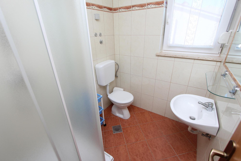 Bathroom 4, Apartments Ulika, Rovinj