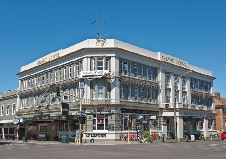 Others 3, Grand Hotel Wanganui, Wanganui