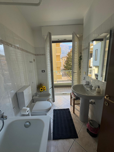 Bathroom, VALTELLINA SONDRIO HOLIDAYS, Sondrio