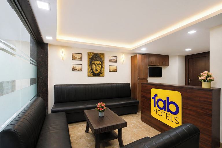 Reception 5, FabHotel Karol Bagh Residency - Nr. Karol Bagh Market, Delhi