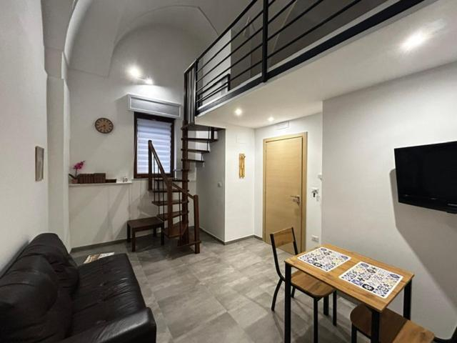 Others 5, Largo Otranto - Guest House, Brindisi