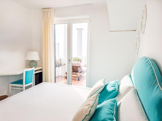 Room 3, Amira Resort, Napoli