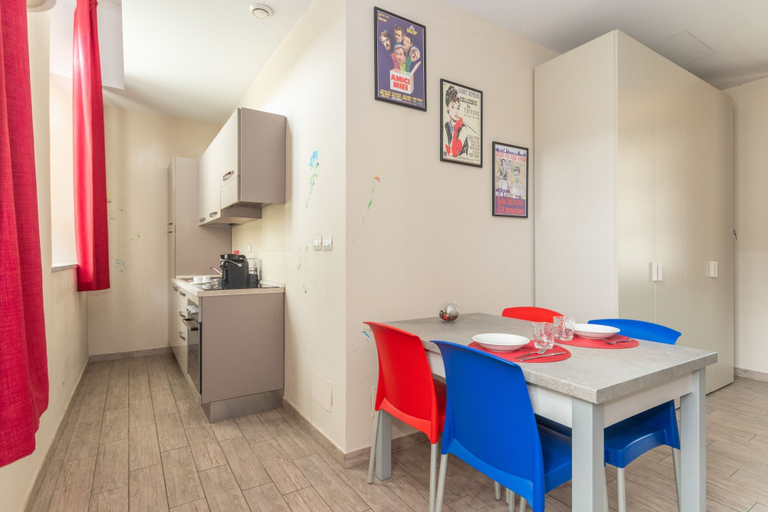 Room 2, Housing Giulia - Monolocale 5 by Wonderful Italy, Torino