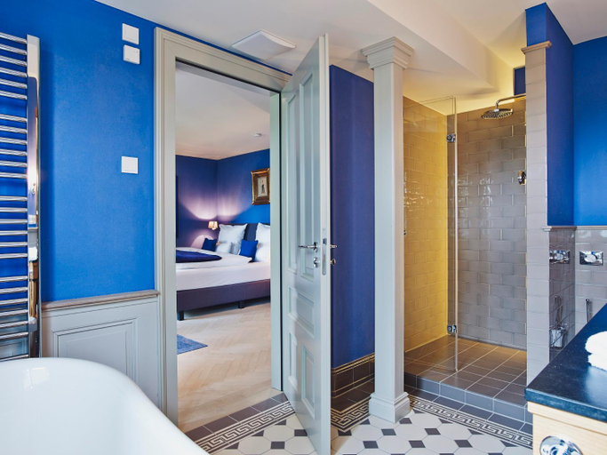 Bathroom 3, Auberge de Temple, Aschaffenburg