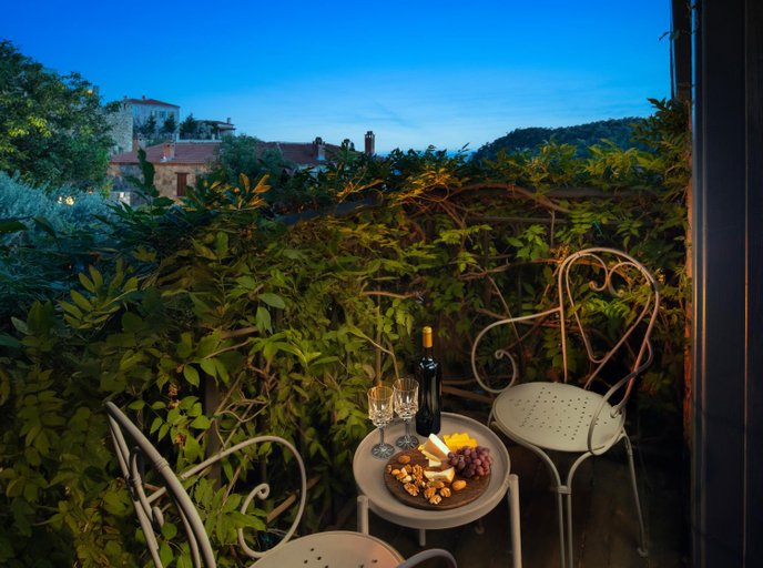 Food & Drinks 5, Ida Blue Adatepe, Ayvacık