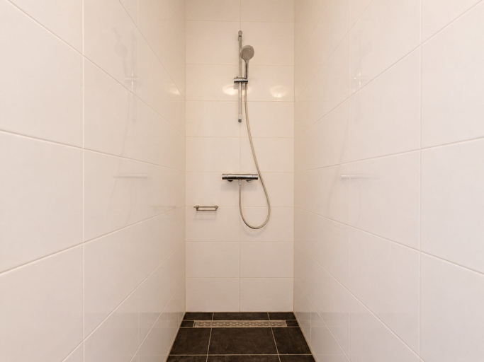 Others 5, Spacious Apartment in Koudekerke With Terrace, Veere