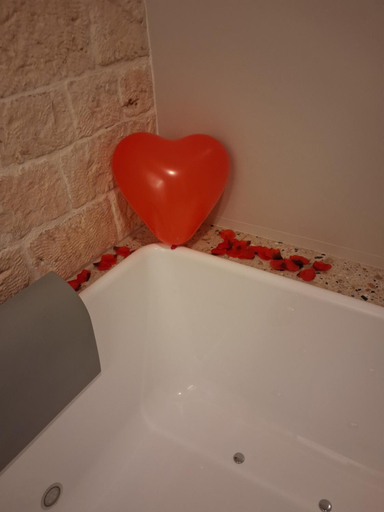 Bathroom 2, b&b Olio su Pietra, Bari