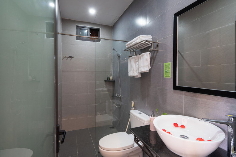 Bathroom 3, Old Lane Hoi An Homestay, Da Nang