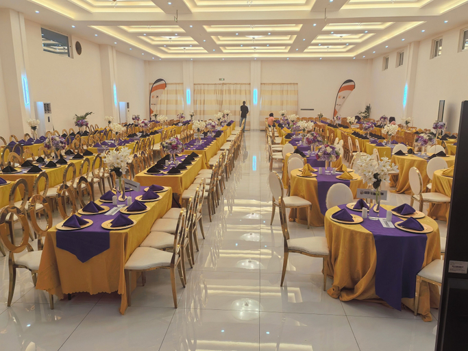 Food & Drinks 5, bintumani hotel, Western Urban