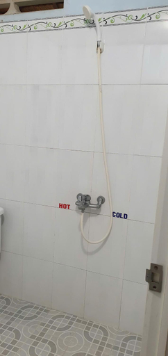 Bathroom 2, Ba Linh Homestay, Long Hồ