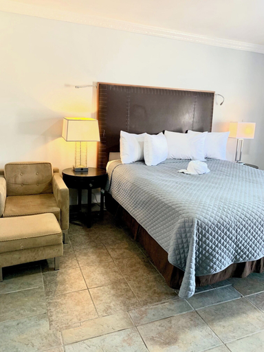 Room 4, HOTEL BOUGAMBILIAS RESORT INN, Tecate