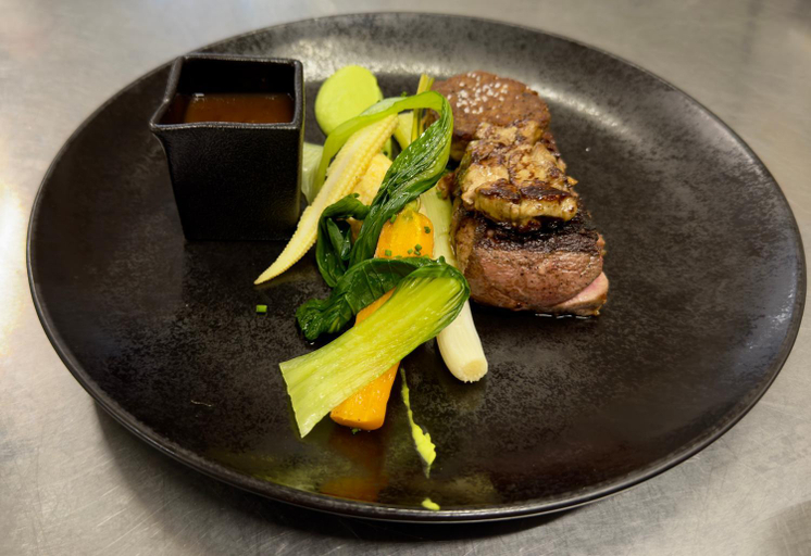 Food & Drinks 5, Hotel Restaurant de la Place, Charente-Maritime