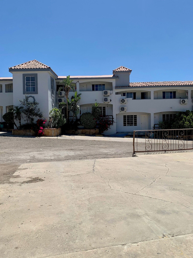 Exterior 2, HOTEL BOUGAMBILIAS RESORT INN, Tecate
