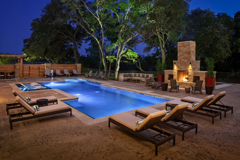 Sport & Beauty 2, The Bevy Hotel Boerne, a DoubleTree by Hilton, Kendall