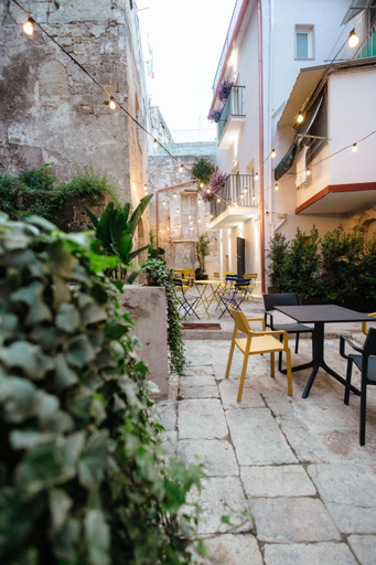 Food & Drinks 3, Nicanto Rooms, Taranto