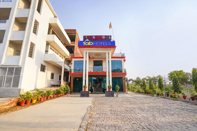 Exterior view 3, FabHotel The Yash Resort, Faizabad