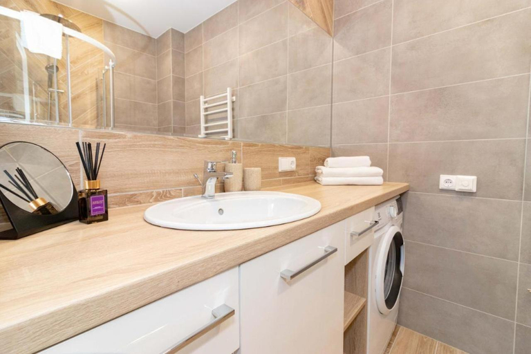 Bathroom 4, alanga, Palangos