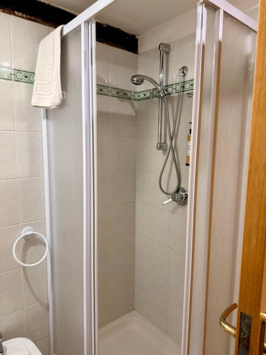 Bathroom 3, La Sibillina, Macerata