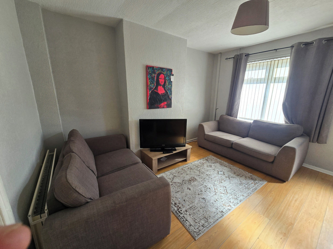 Living area 2, Belfast Diggs, Belfast