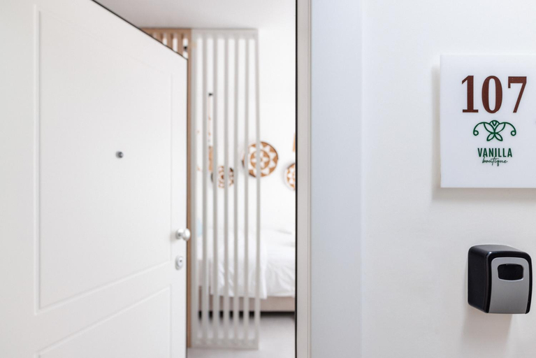 3, Vanilla Boutique Atmabnb 12, Central Macedonia