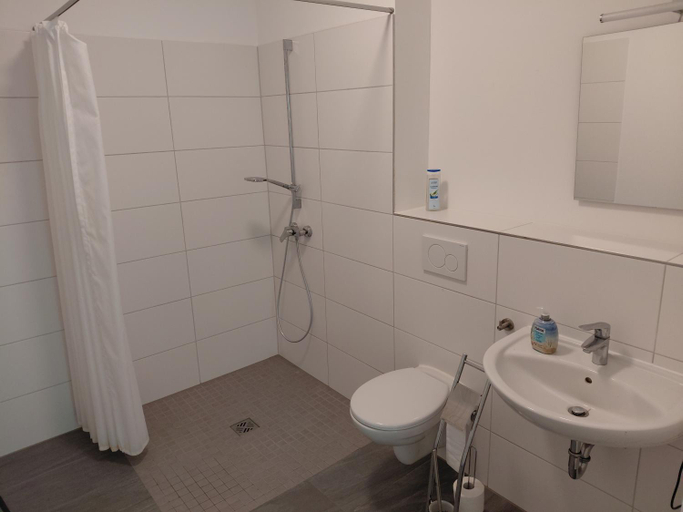 Bathroom 2, Alte Muhle, Holzminden