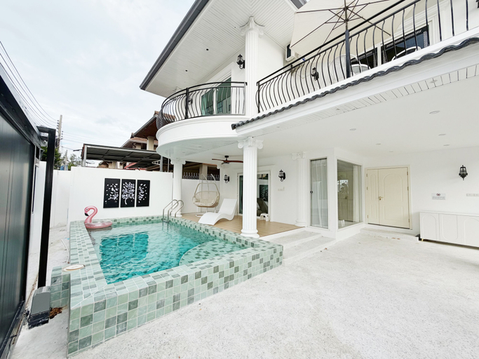 Pool 2, French Style Pool Villa KTV BBQ Billiard, Pattaya